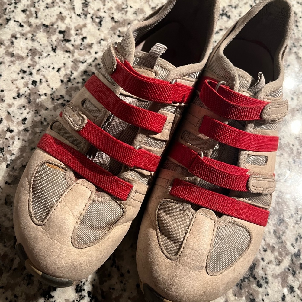 Turbo shoes